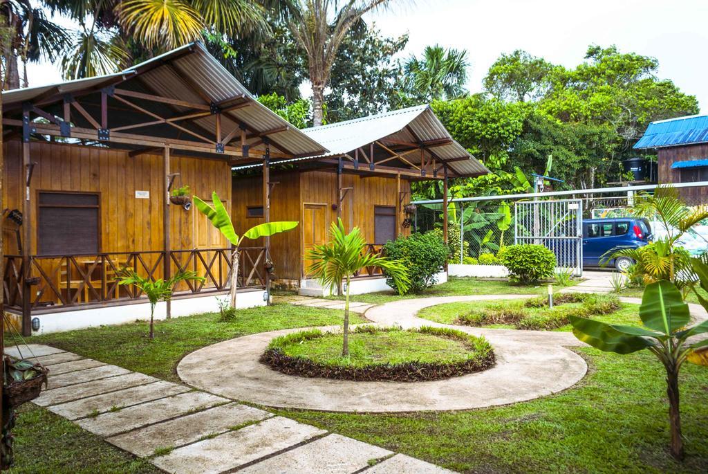 Hotel Utüane Leticia Exterior foto